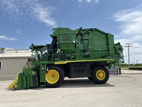 Image of John Deere CP770 equipment image 1