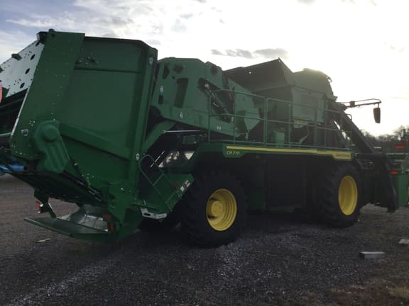 Image of John Deere CP770 equipment image 2