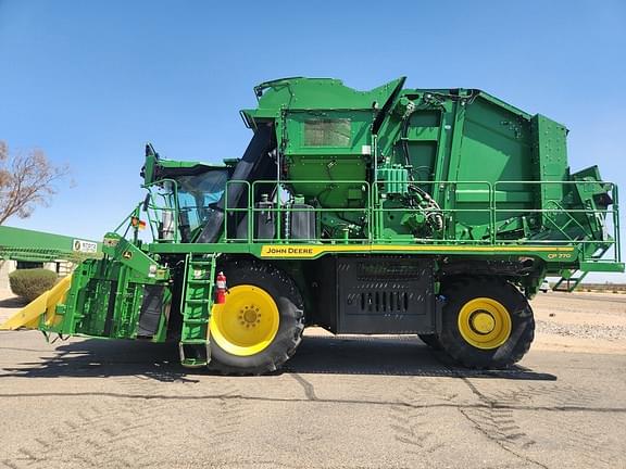 Image of John Deere CP770 equipment image 1