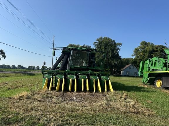 2022 John Deere CP770 Equipment Image0
