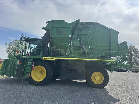 2022 John Deere CP770 Equipment Image0