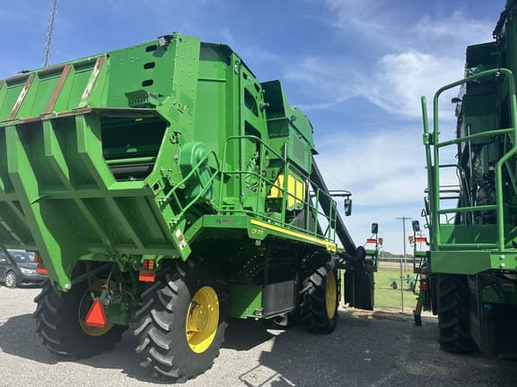 Image of John Deere CP770 equipment image 1