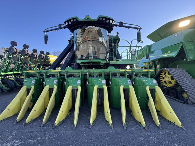 Image of John Deere CP770 equipment image 4