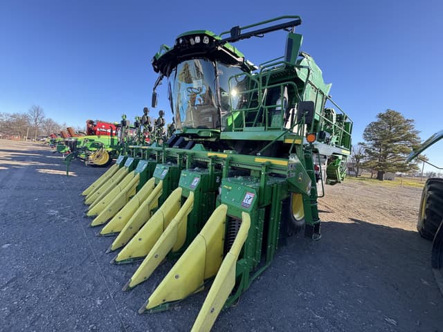 Image of John Deere CP770 equipment image 1