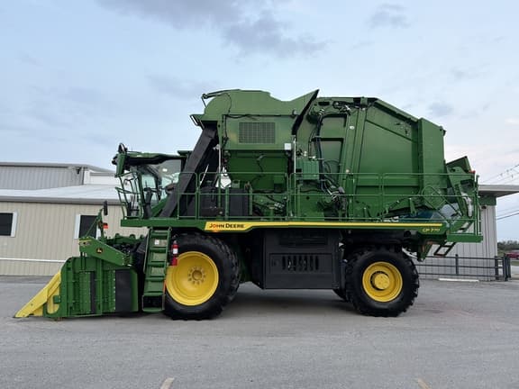 Image of John Deere CP770 equipment image 1