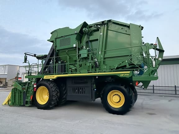 Image of John Deere CP770 equipment image 2