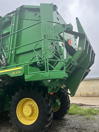 Image of John Deere CP770 equipment image 4