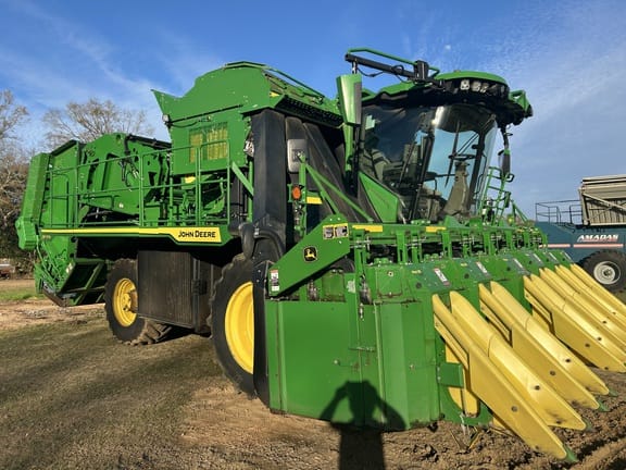 2022 John Deere CP770 Equipment Image0