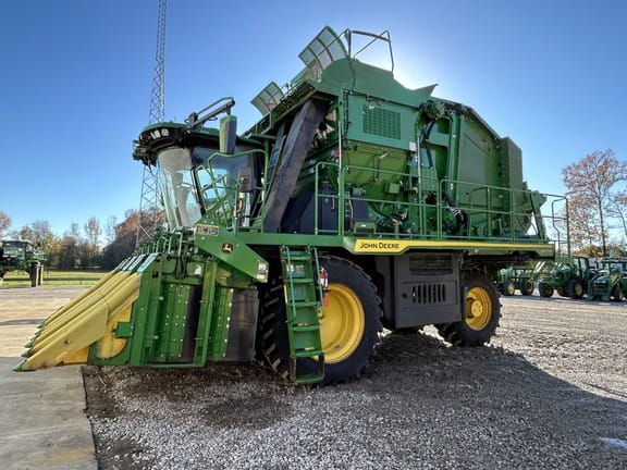 2022 John Deere CP770 Equipment Image0