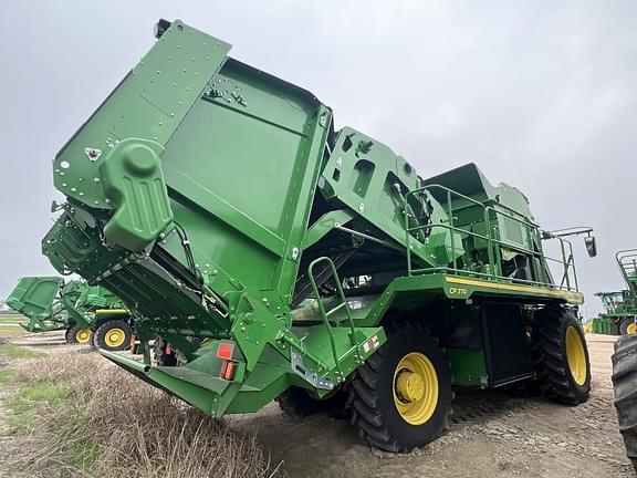 Image of John Deere CP770 equipment image 4