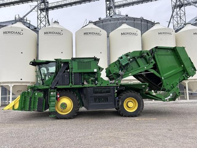 Image of John Deere CP770 equipment image 2