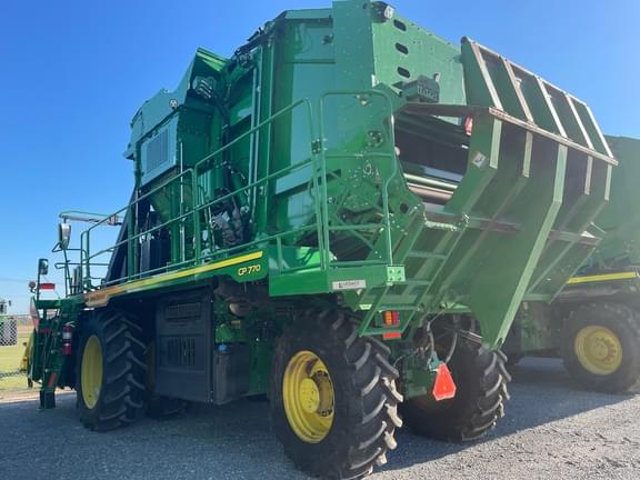 Image of John Deere CP770 equipment image 3