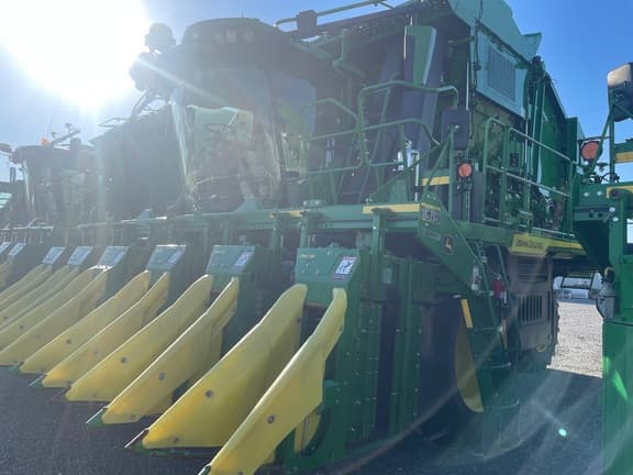Image of John Deere CP770 equipment image 1