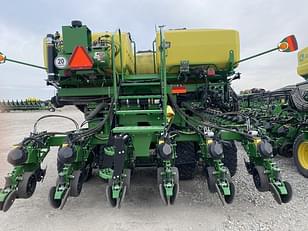 Main image John Deere DB120 11