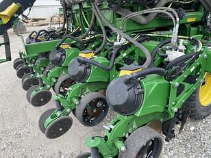 Main image John Deere DB120 17