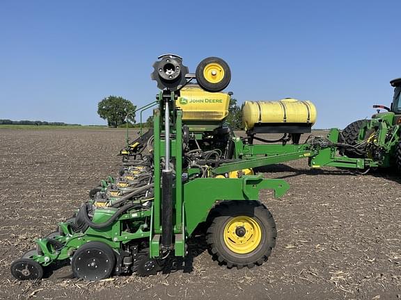 Image of John Deere DB44 equipment image 4