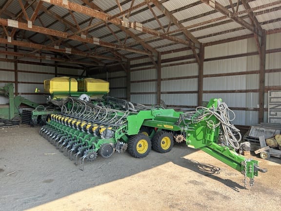 2022 John Deere DB60 Equipment Image0