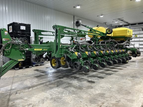 Image of John Deere DB60 Primary image