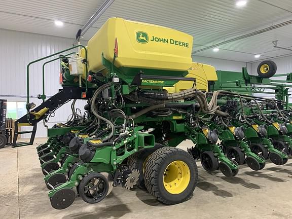 Image of John Deere DB60 equipment image 4