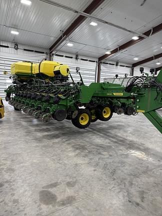 Image of John Deere DB60 Primary image