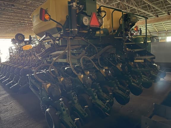 Image of John Deere DB60 equipment image 4