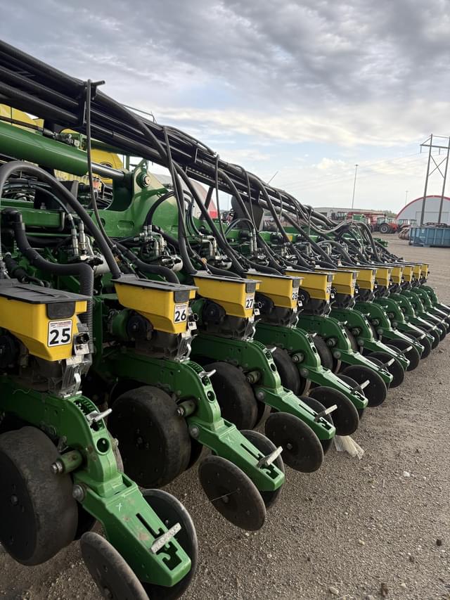 Image of John Deere DB60 equipment image 3