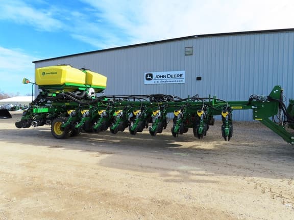 Image of John Deere DB60 Primary image