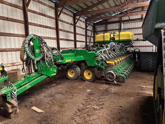 Image of John Deere DB60 Primary image