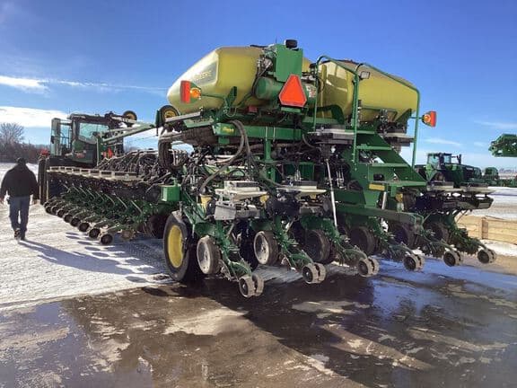 Image of John Deere DB60 equipment image 2