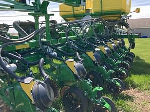 Main image John Deere DB60 18