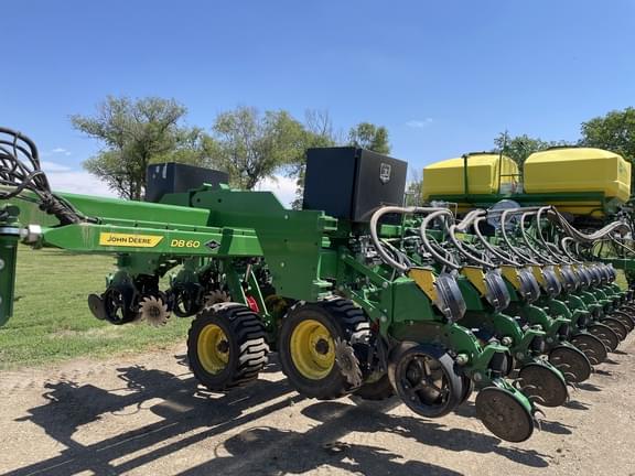 Image of John Deere DB60 equipment image 1