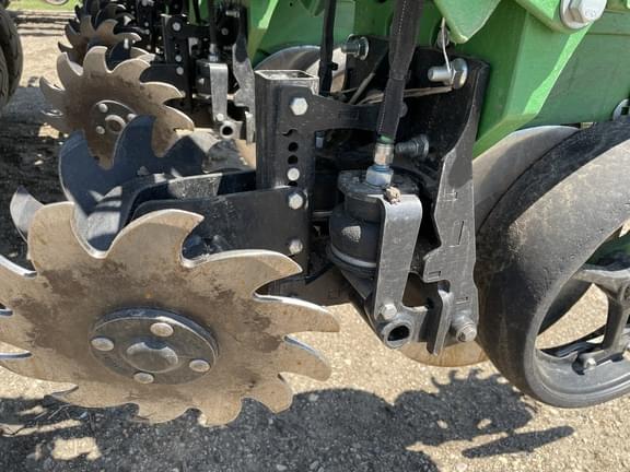 Image of John Deere DB60 equipment image 4