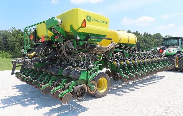 Image of John Deere DB60 equipment image 2