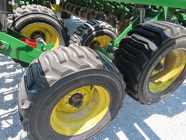 Image of John Deere DB60 equipment image 4