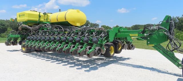 Image of John Deere DB60 equipment image 3