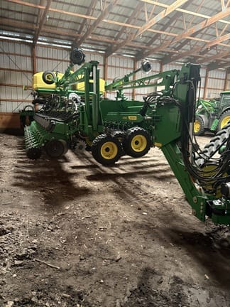 2022 John Deere DB60 Equipment Image0