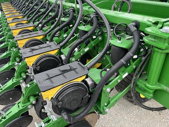 Image of John Deere DB60 equipment image 4