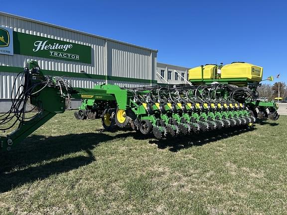 Image of John Deere DB60 Primary image