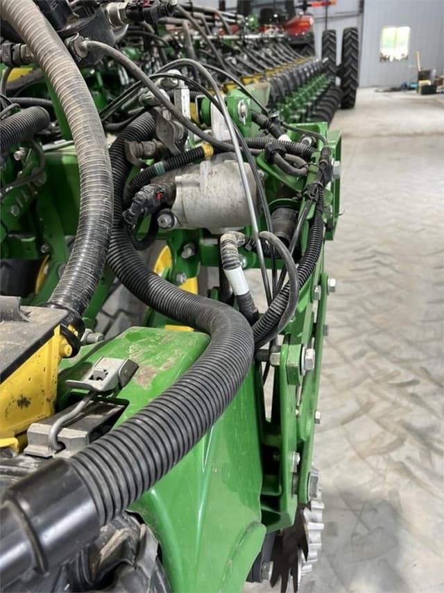 Image of John Deere DB66 equipment image 2