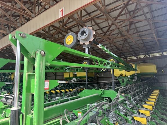 Image of John Deere DB80 equipment image 4