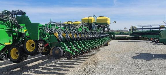 Image of John Deere DB90 equipment image 3