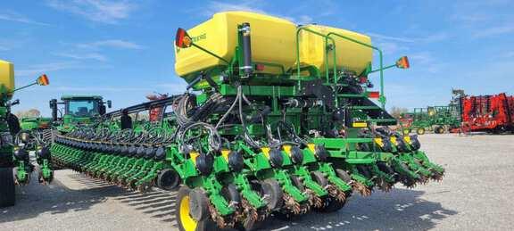 Image of John Deere DB90 equipment image 3