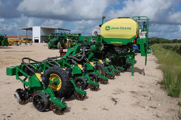 2022 John Deere DR12X Equipment Image0