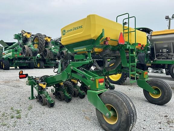 Image of John Deere DR12X Primary image