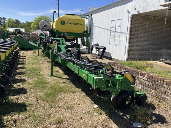 2022 John Deere DR16X Equipment Image0