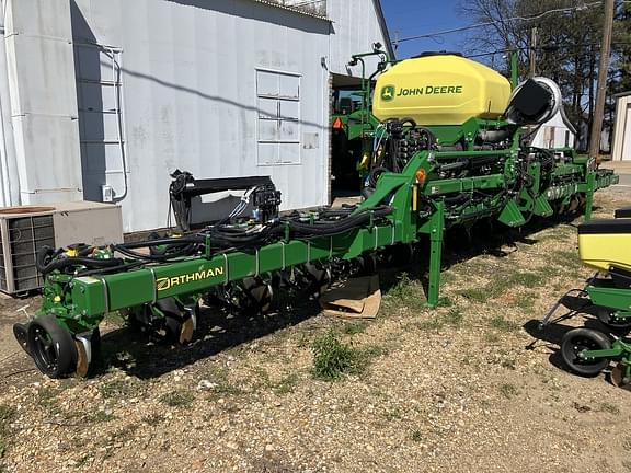 Image of John Deere DR16X equipment image 4