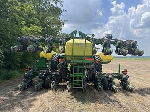 Main image John Deere DR16X 6