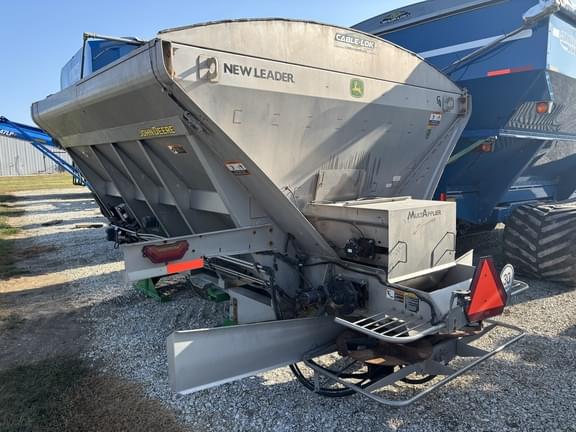 Image of John Deere DS30 equipment image 1