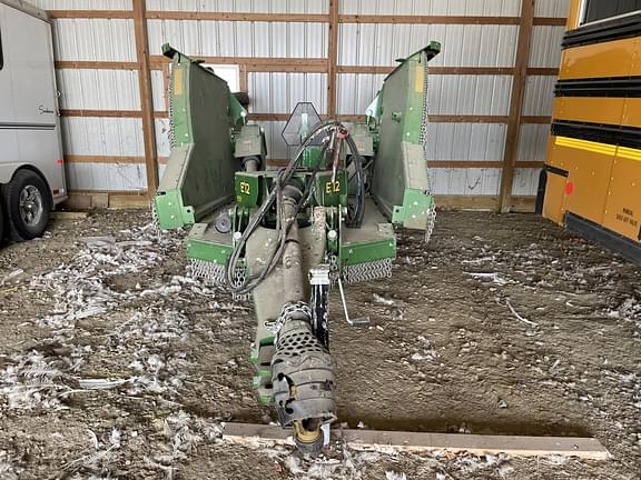 Image of John Deere E12 Primary image