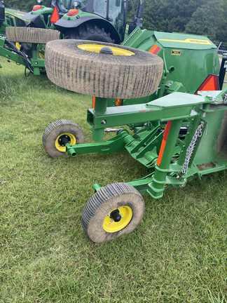 Image of John Deere FC12E equipment image 4